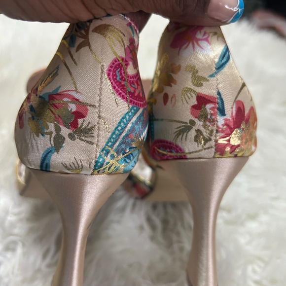 ORIENTAL TAN FASHION HEELS SIZE 38 - Picture 4 of 5